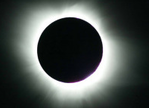 南アフリカ北部で観測された皆既日食　2002/12/04　【時事通信社】